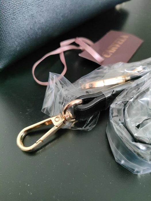 Сумка Carvela x Kurt Geiger Chain Cross Body Bag