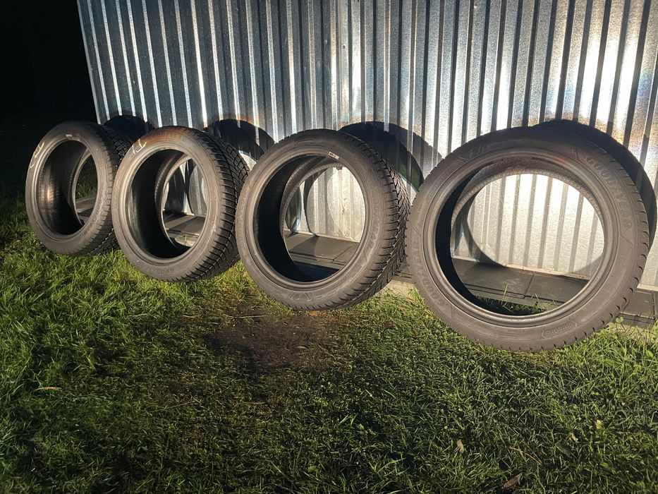 Opony GoodYear UltraGrip Performance+ 225/45R17 94V