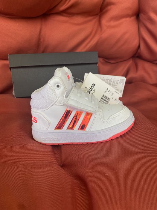 Tenis Lindissimos Adidas Novos! tam 23