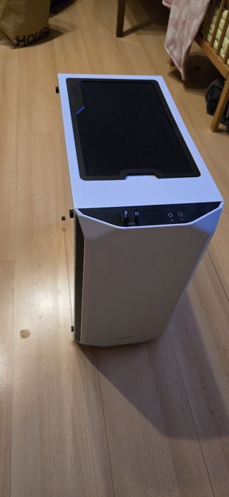 Komputer i5-8600k/gtx1070ti/16GB plus monito i dodatki