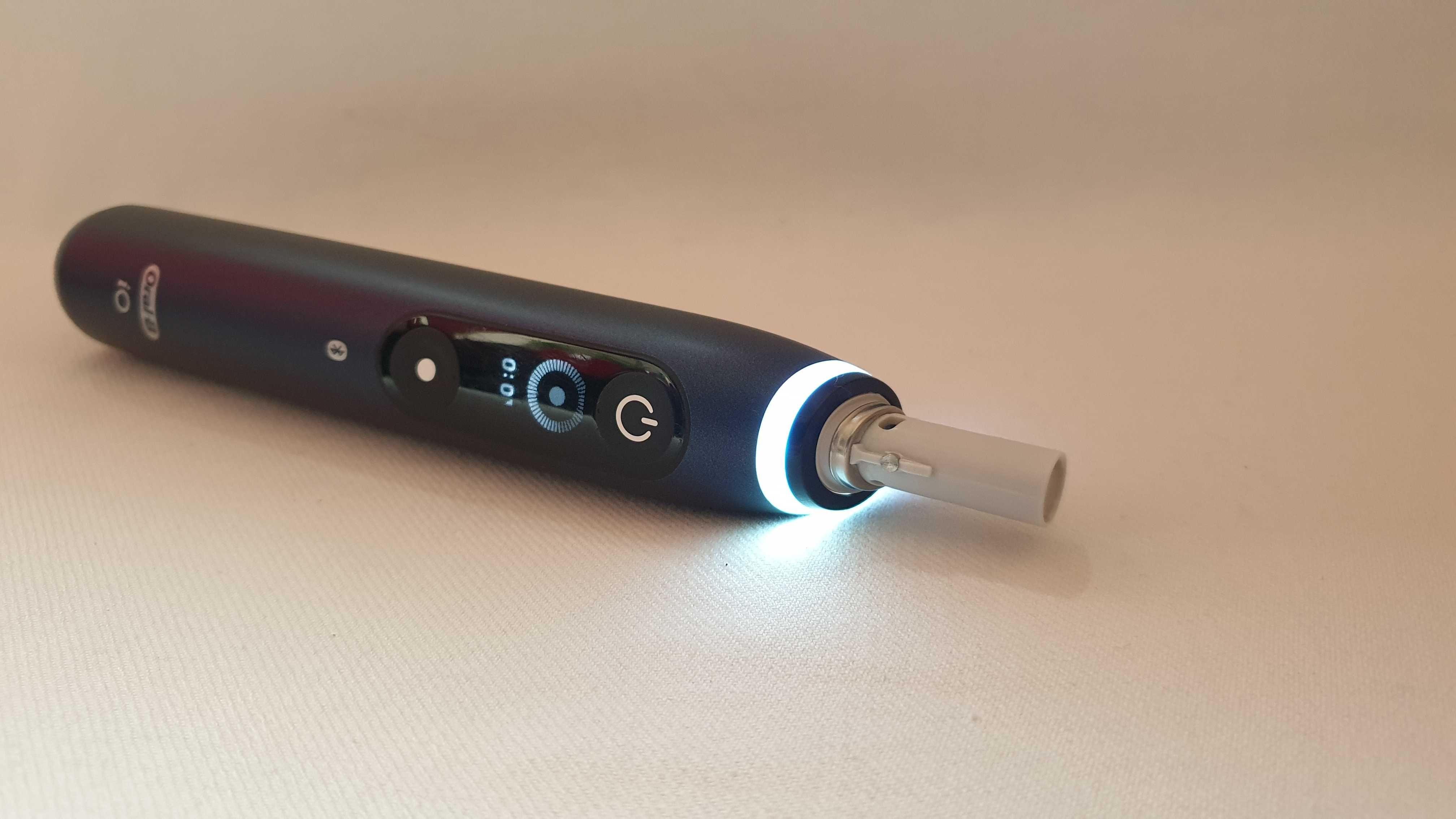 Szczoteczka Oral-B iO seria 7 stan BDB.