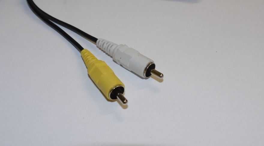 Kabel 2xRCA mini-USB 8pin/ kabel AV do kamer