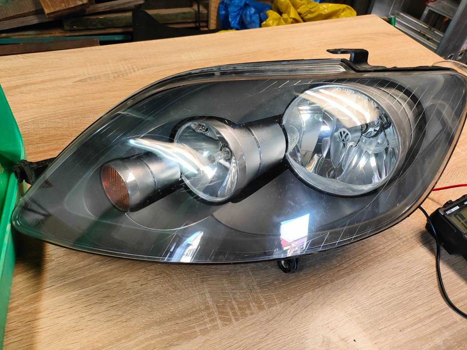 Lampa przednia lewa do VW Golf 5 V Plus