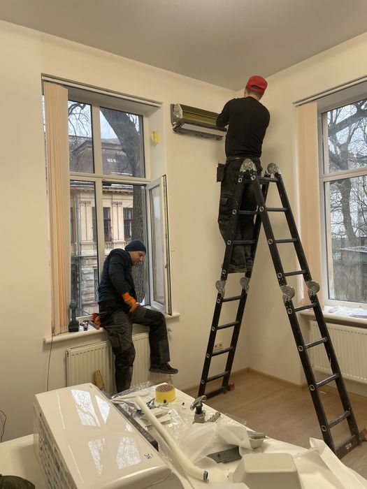 Монтаж кондиціонерів
