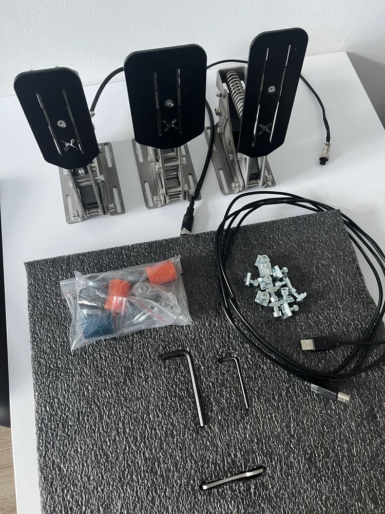 Girro Sim XR Pro, manipulatory nożne, full opcja (moza, fanatec)