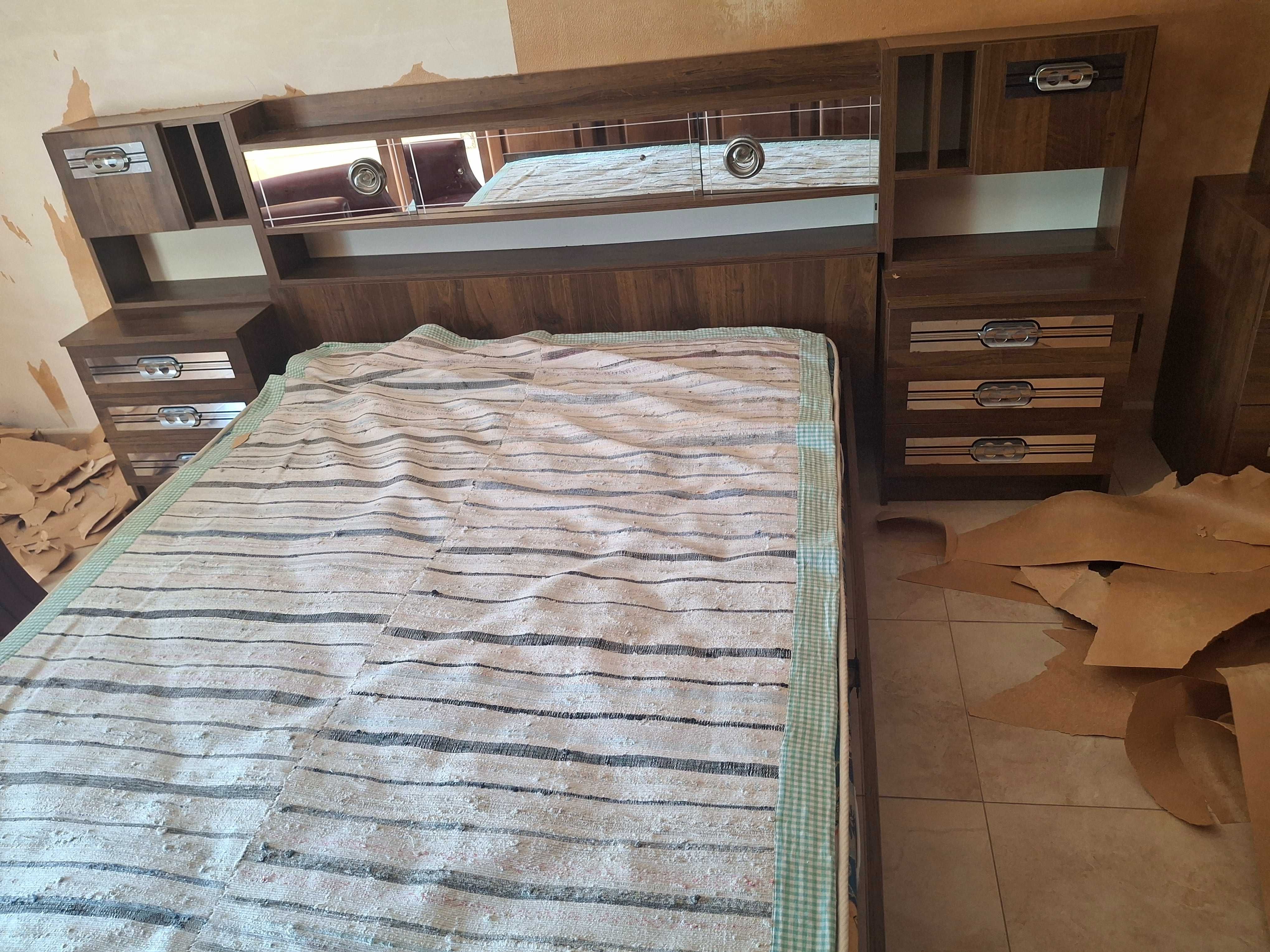 Cama casal quarto completo roupeiro