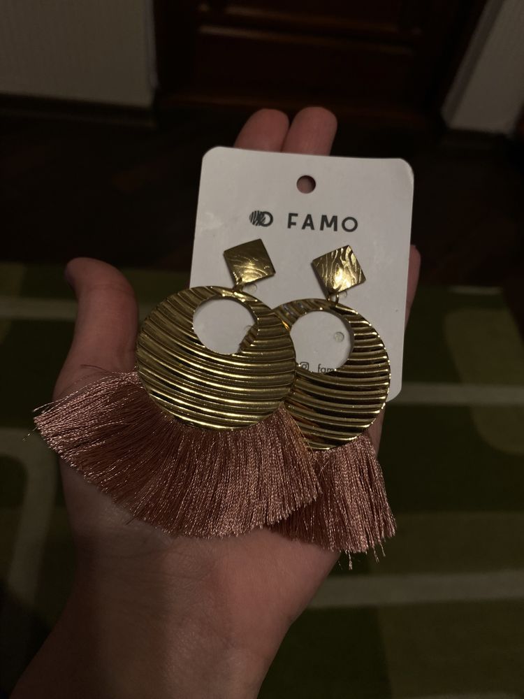 Продам нові сережки FAMO