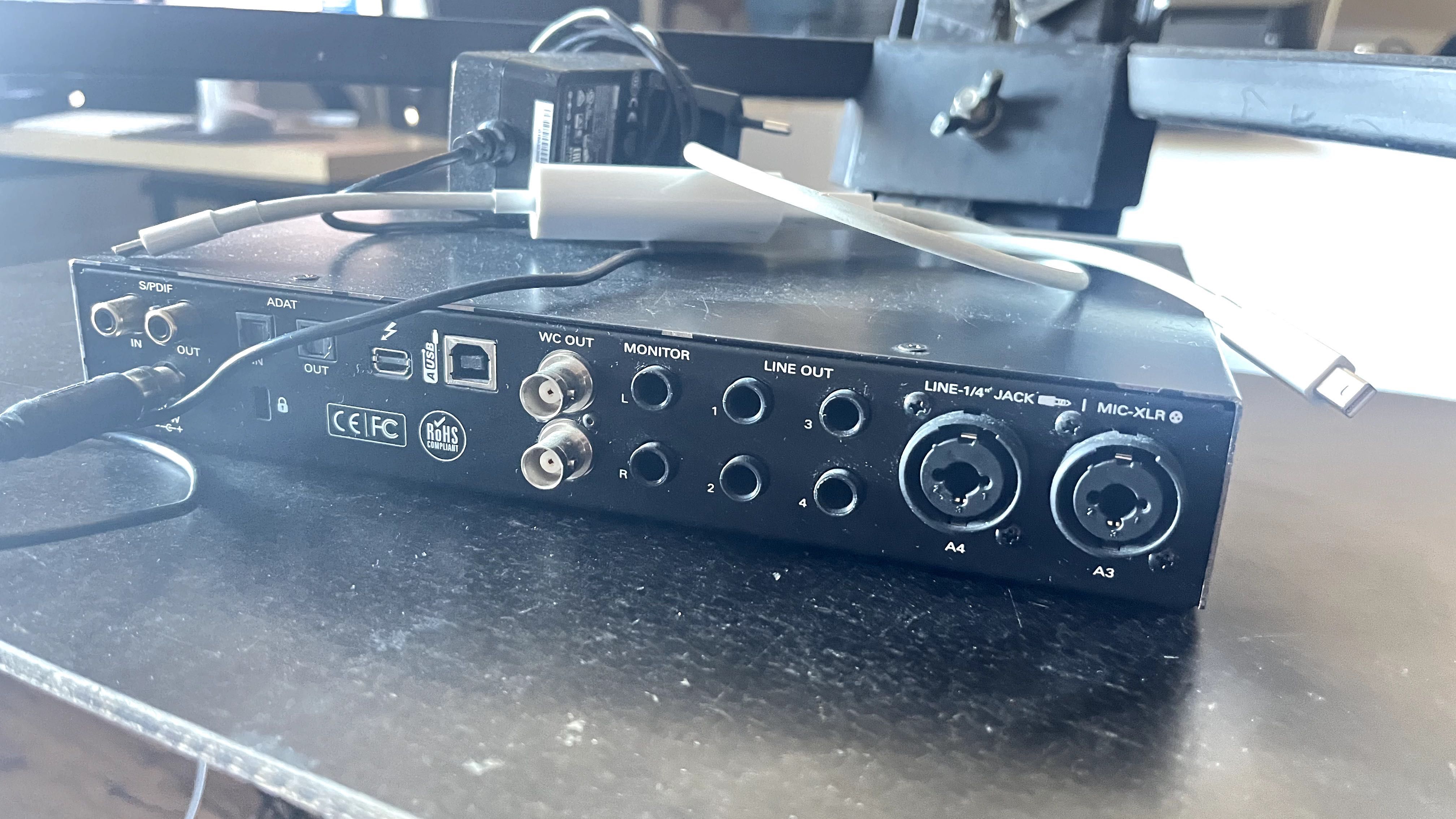 ANTELOPE AUDIO Discrete 4 interface audio karta dźwiękowa muzyczna