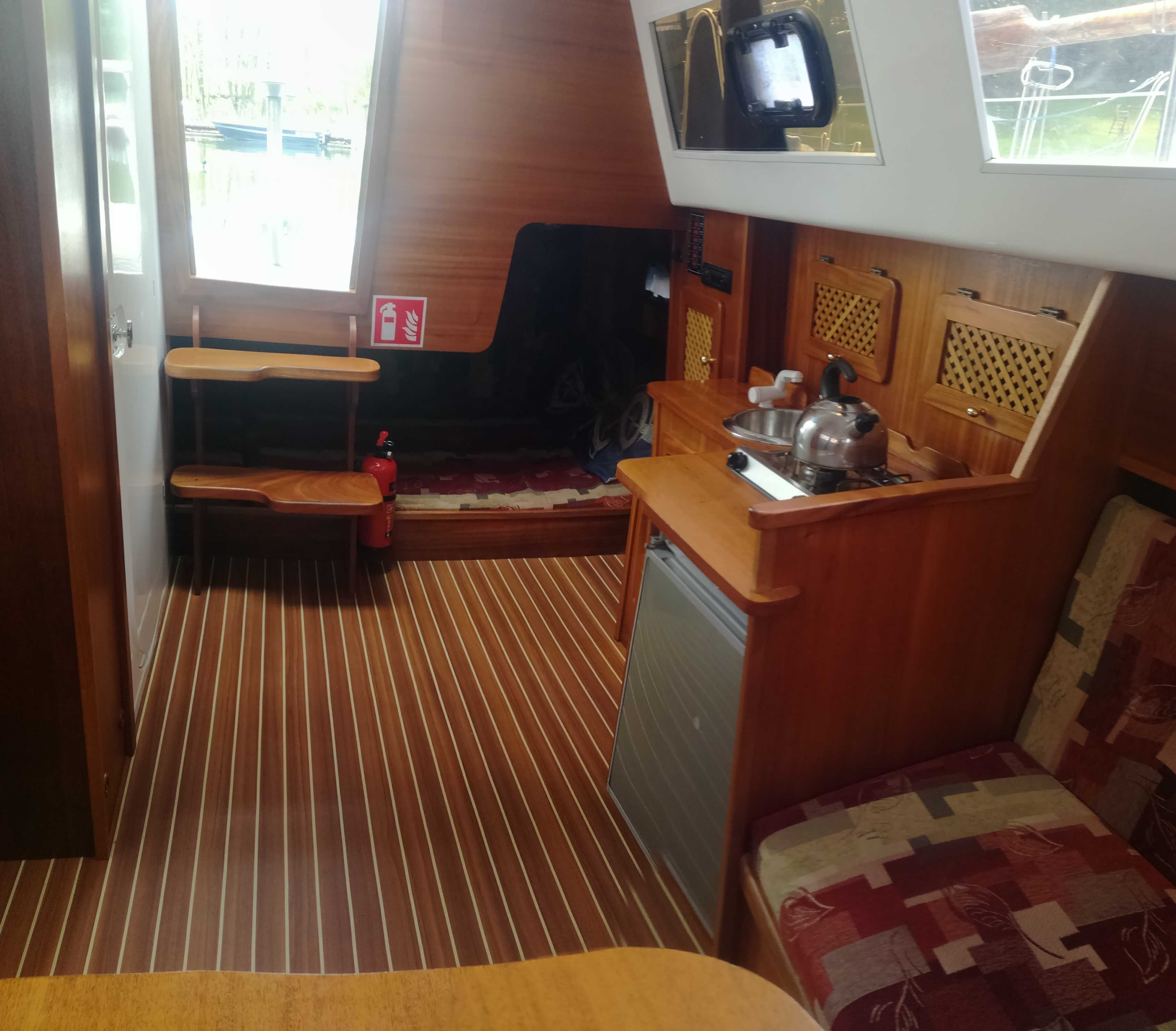 czarter houseboat motorowy Weekend 820 na 2024 rok