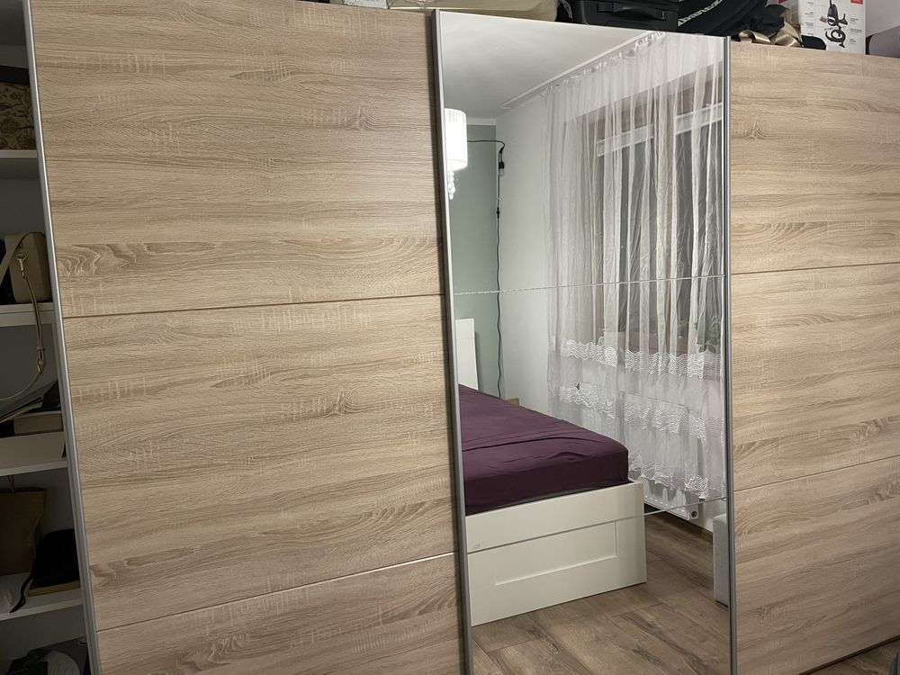 Szafa przesuwna trzydrzwiowa z lustrem 270 x 210 cm