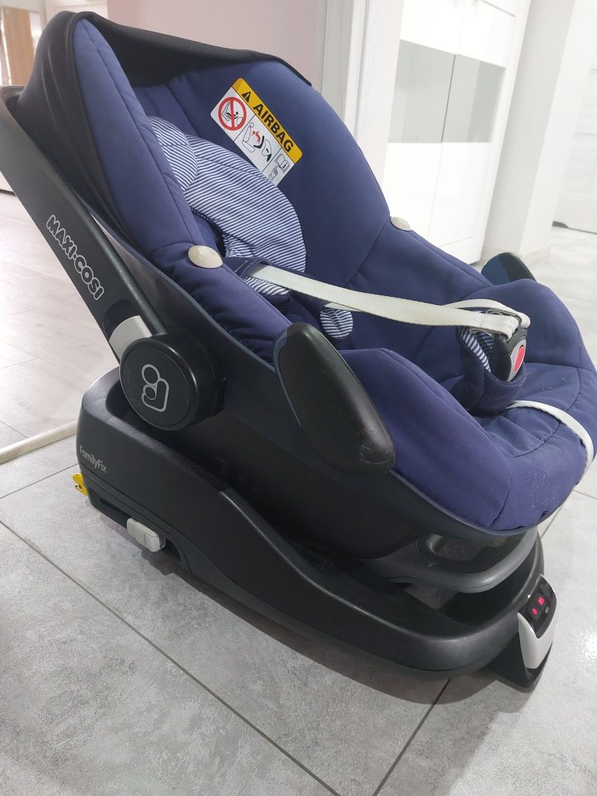 Fotelik nosidełko Maxi Cosi z bazą isofix