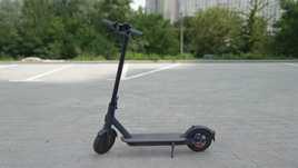 Електросамокат Mi Electric Scooter 3. ЯК НОВИЙ