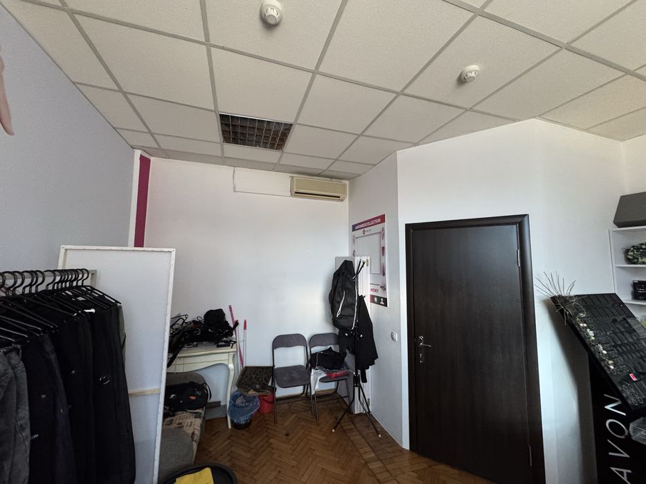 Центр! Укрпошта, навпроти ЦУМу, 20м²