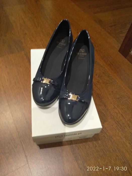 Sapatos de Senhora N° 39