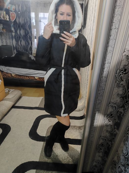 Плащ , пуховик зимнее