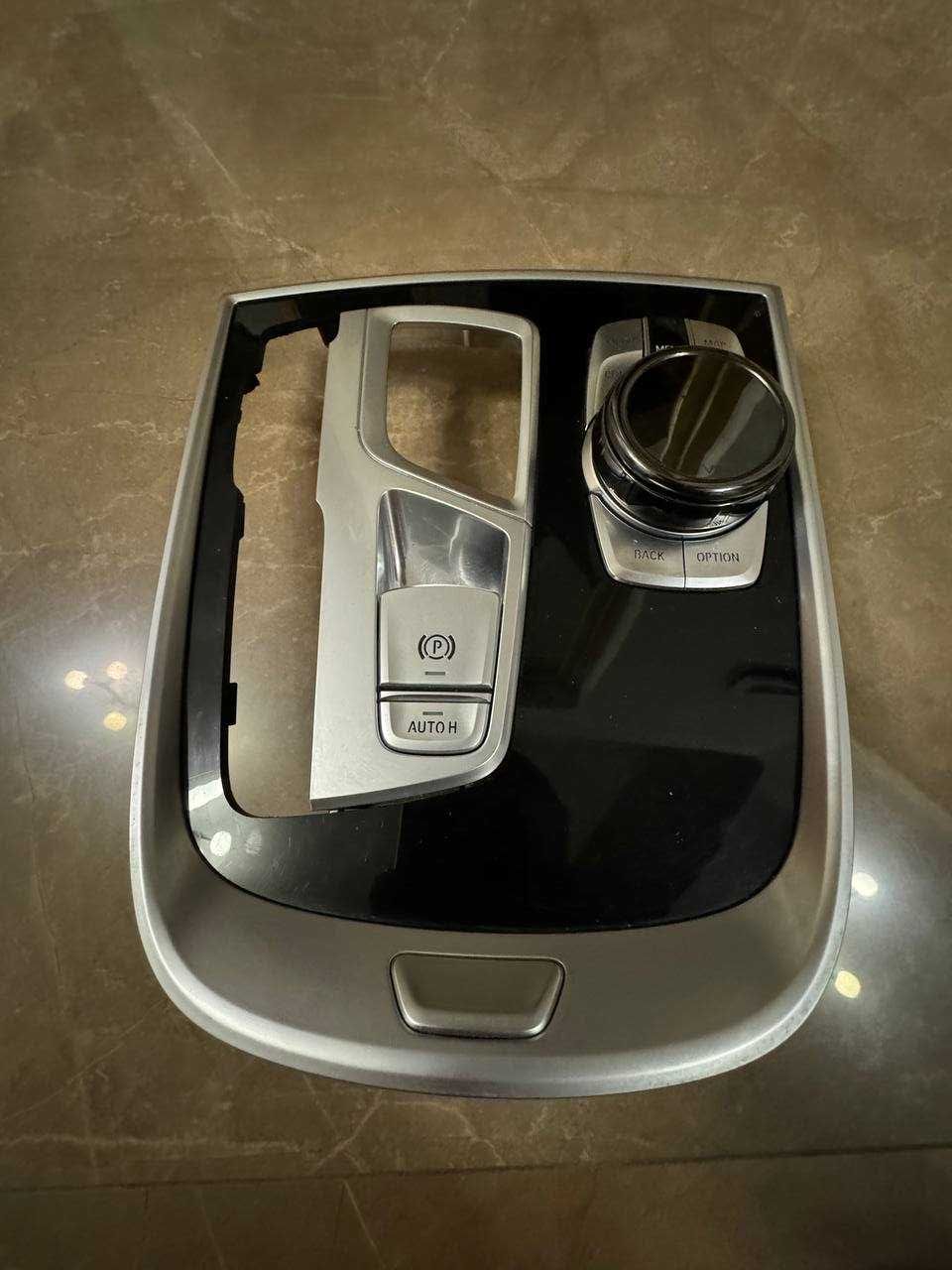 Накладка Центральної Консолі до BMW 7-Series G11, G12