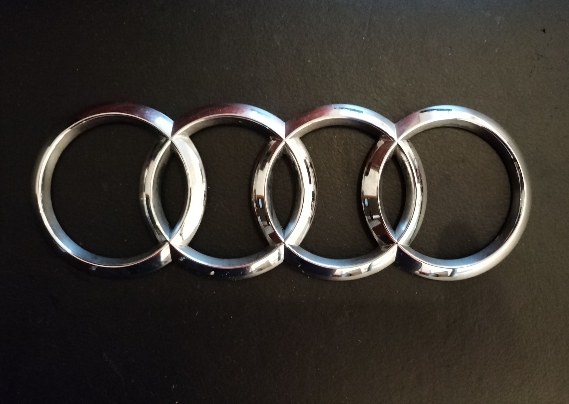 Símbolo marca Audi A1 A3 A4 A5 A6 A7 A8