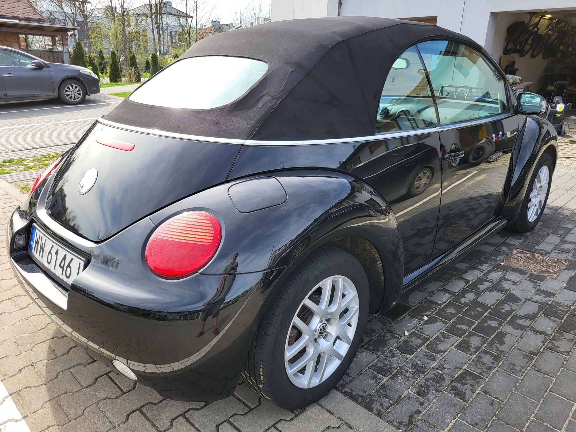 Volkswagen New Beetle 1.4 Cabrio