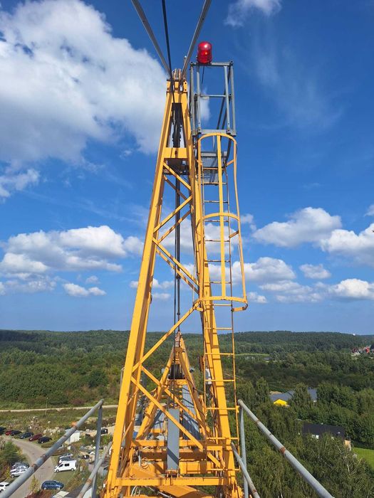 Używany dźwig żuraw Liebherr 132 EC-H8 FR Tronic 2005r