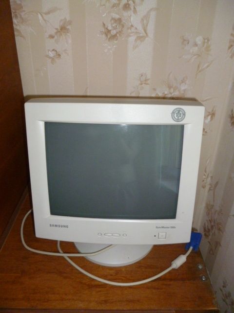 Продам монитор Samsung SyncMaster 550b