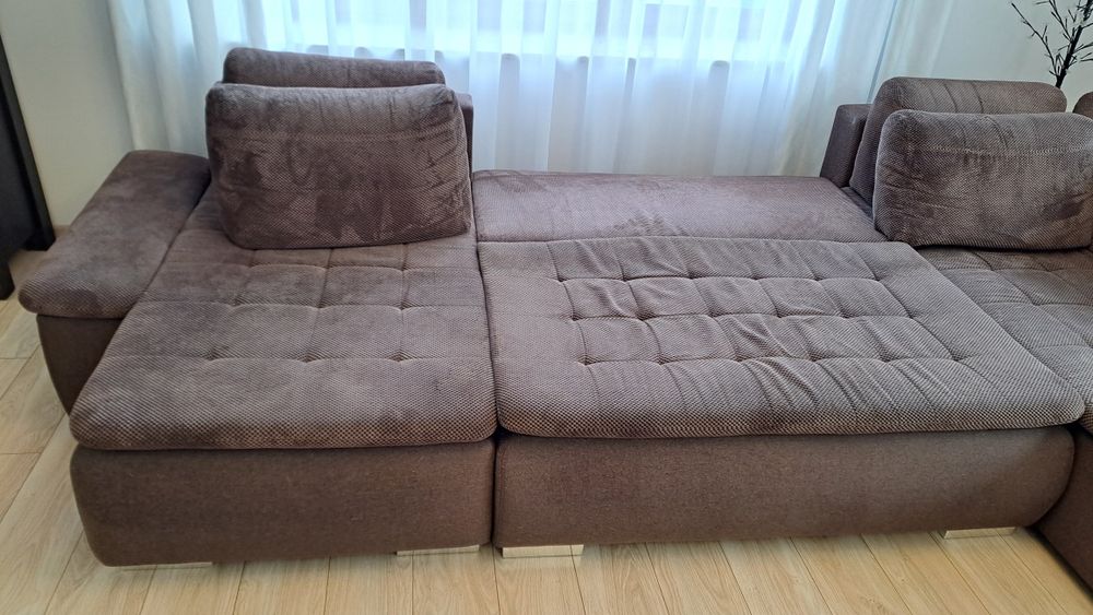 Kanapa narożnik sofa brązowa.