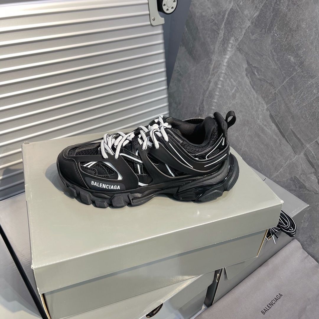 BALENCIAGA Track Black & White 3.0