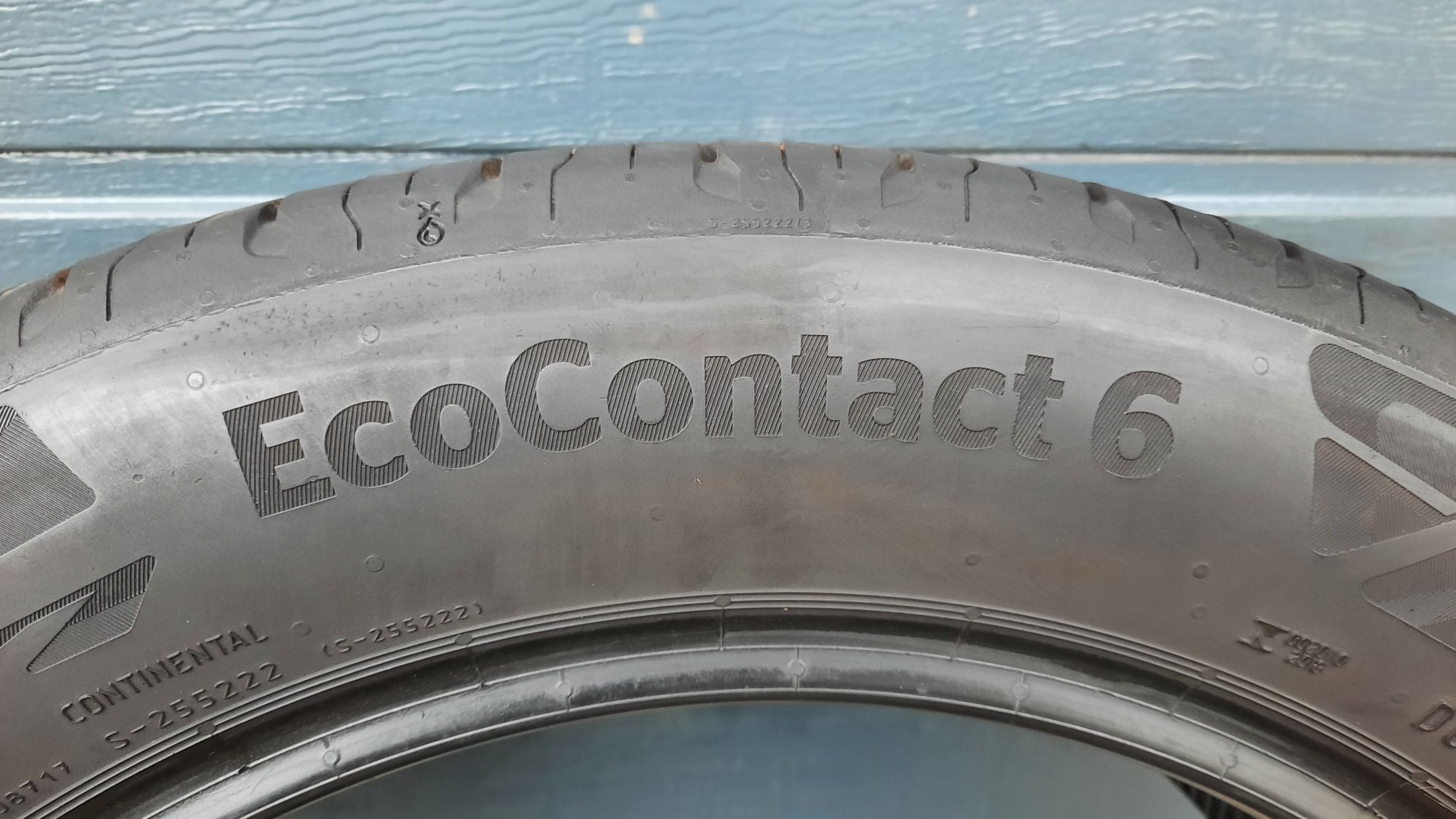 Continental 215/55 R17 EcoContact 6