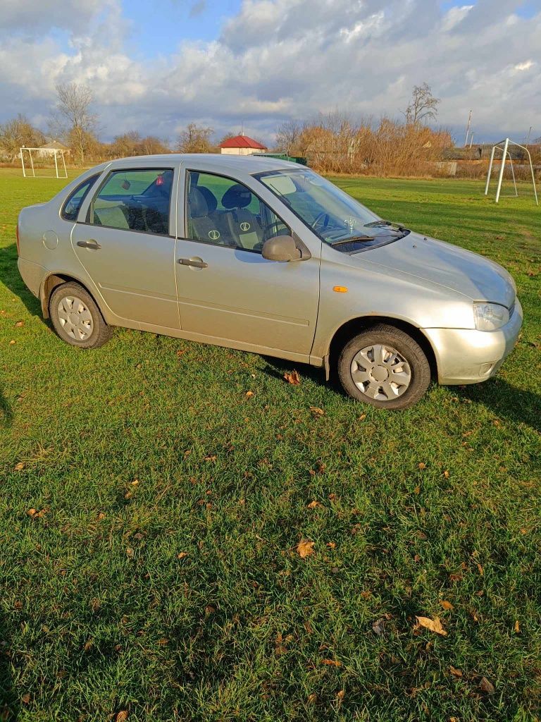 Машина ВАЗ LADA Kalina