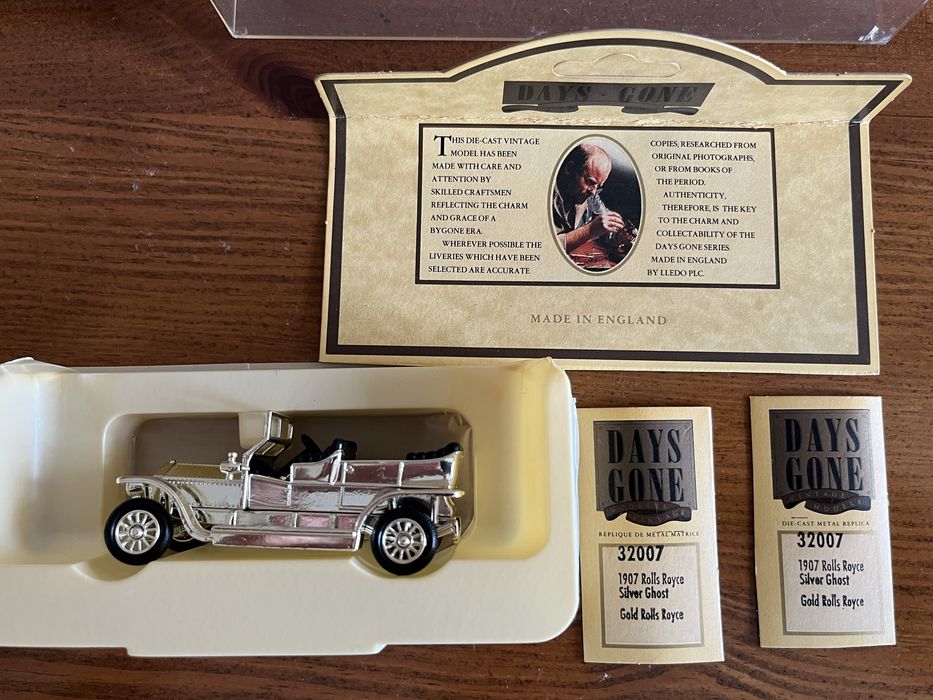 Sprzedam autko Rolls Royce Silver Ghost" z serii "Days Gone"  Lledo