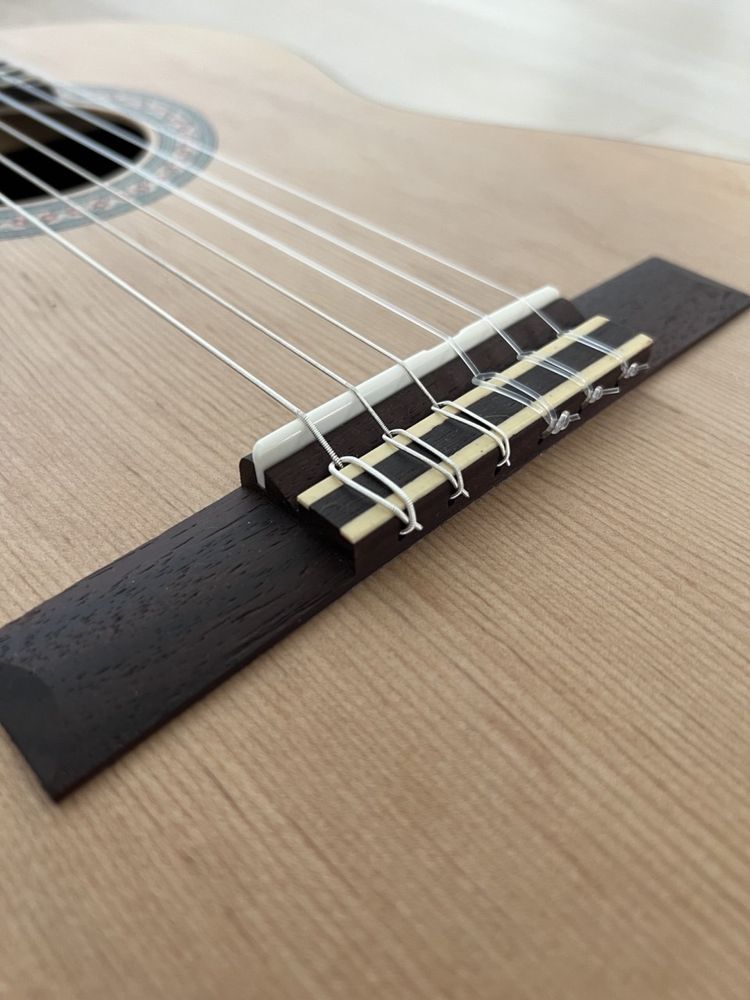 Nowa Gitara Klasyczna Yamaha C40M/02 + Stroik i Kostka!