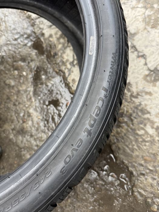 245/35R20 Hankook Winter I*Cept Evo3 4шт 2022рік