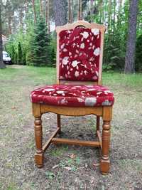piękne krzesła dębowe tapicerowane