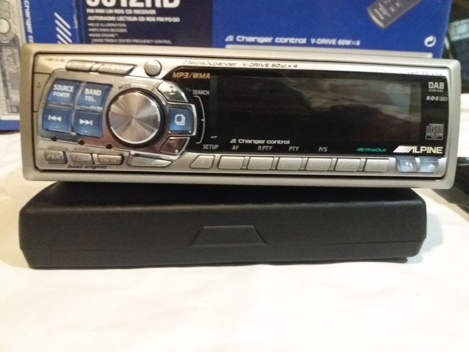 Автомагнитола Алпайн