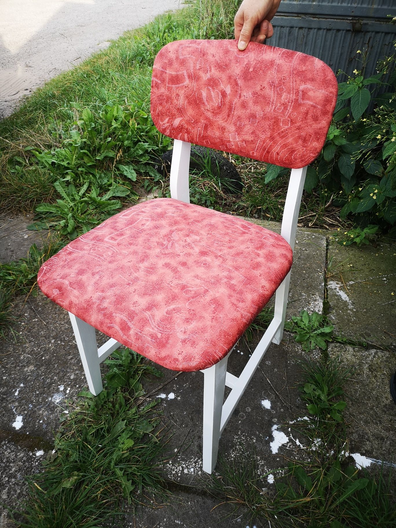 Krzesła czerwone 2 sztuki drewniane białe