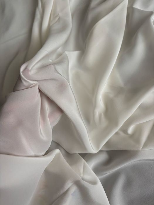 Відріз тканини 100% натуральний шовк креп молочного кольору