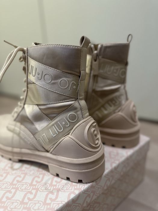 Ботинки liu jo  37 розмір