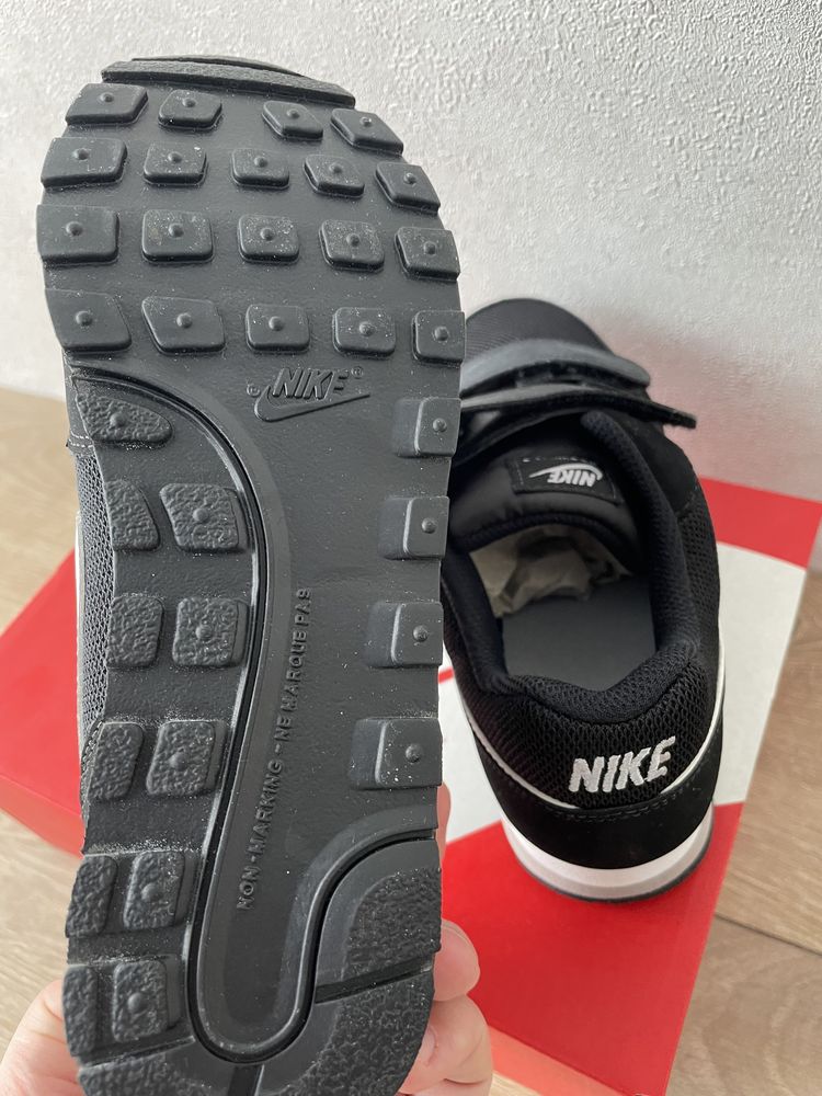 Nike кросівки оригінал 100%