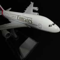 NIESAMOWITA Wierna Replika Samolotu Emirates METALOWA 1:400
