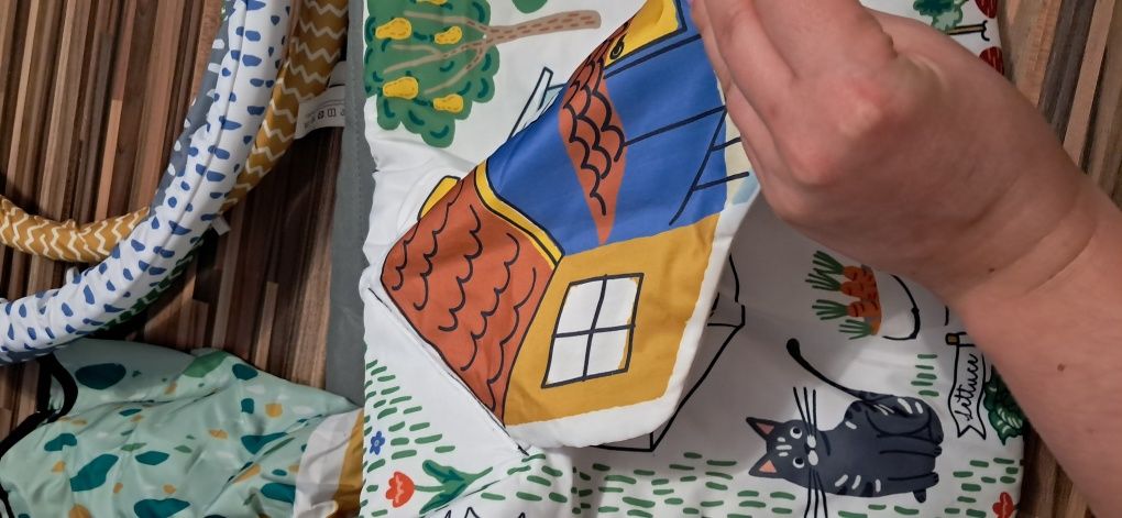 Mata edukacyjna z namiotem kinderkraft