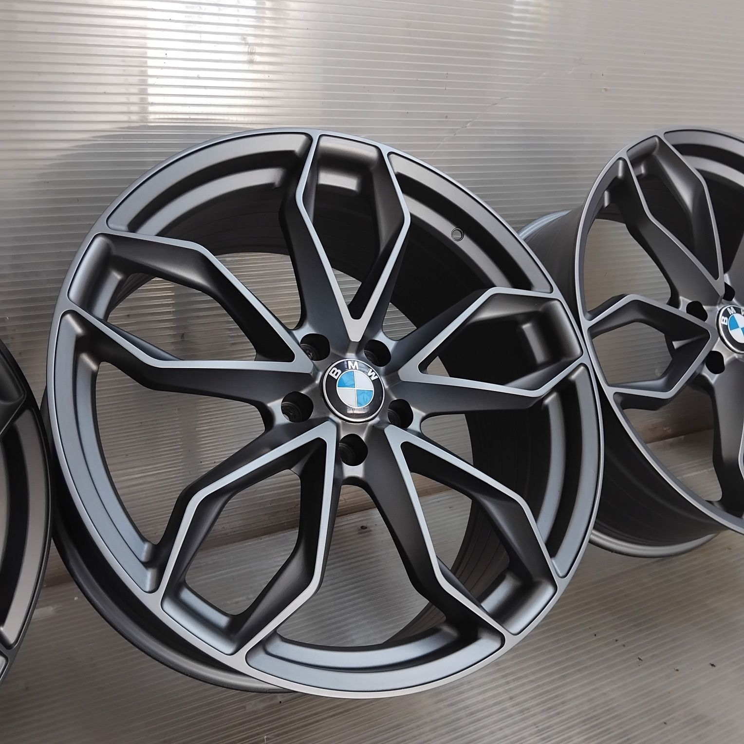 Felgi HAXER HX1 21" BMW 5 7 8 X5 X6 X7 M5 dwie szerokości