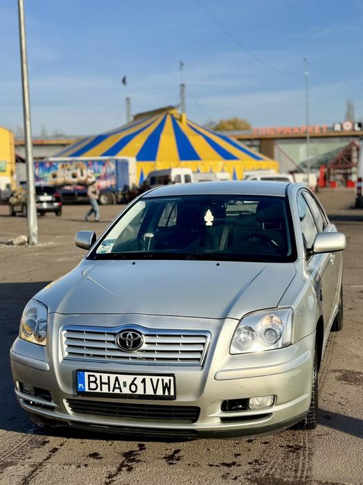 Тойота Авенсіс Toyota Avensis 2005 рік 2,0 дизель. ДЛЯ ВІЙСЬКОВИХ.