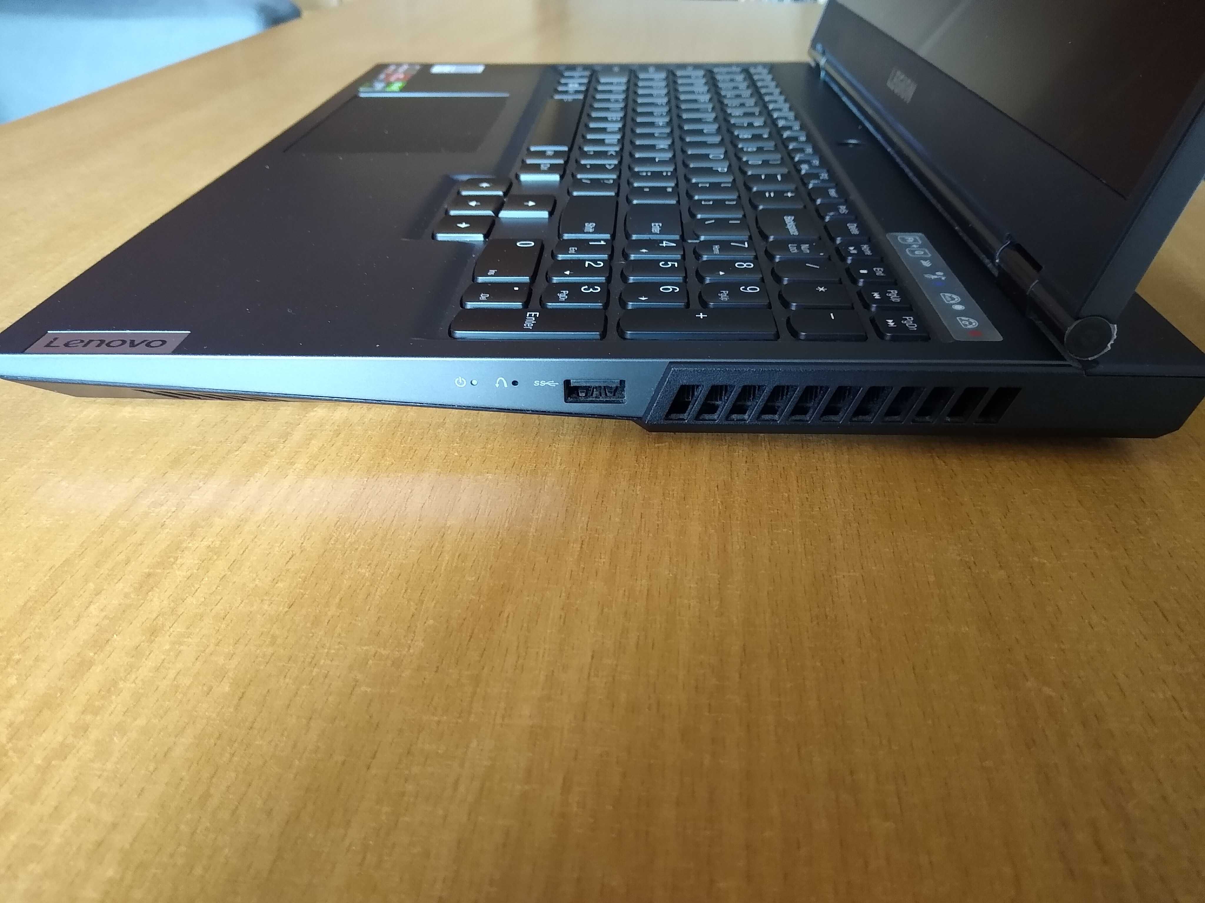 Komputer laptop Lenovo 5