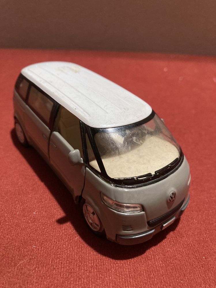 Model Volkswagen New Microbus