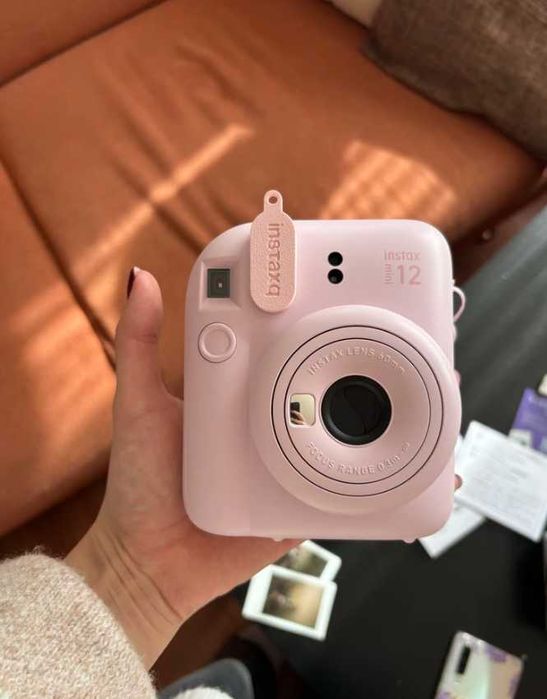 instax 12 mini двi штуки.