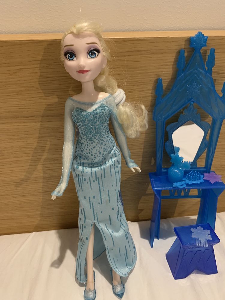 Lalka Barbi Elsa Kraina Lodu Frozen