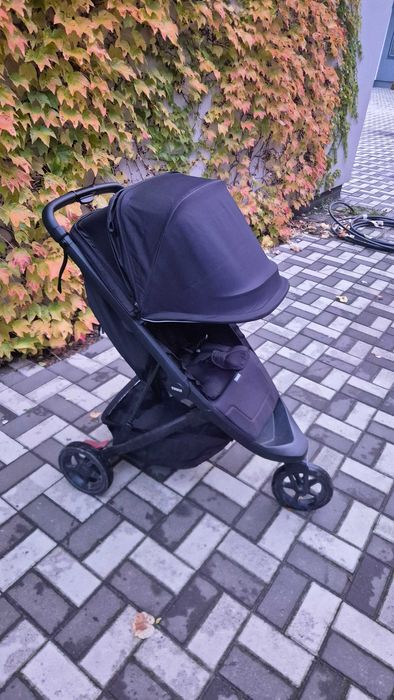 Прогулянкова коляска Thule spring