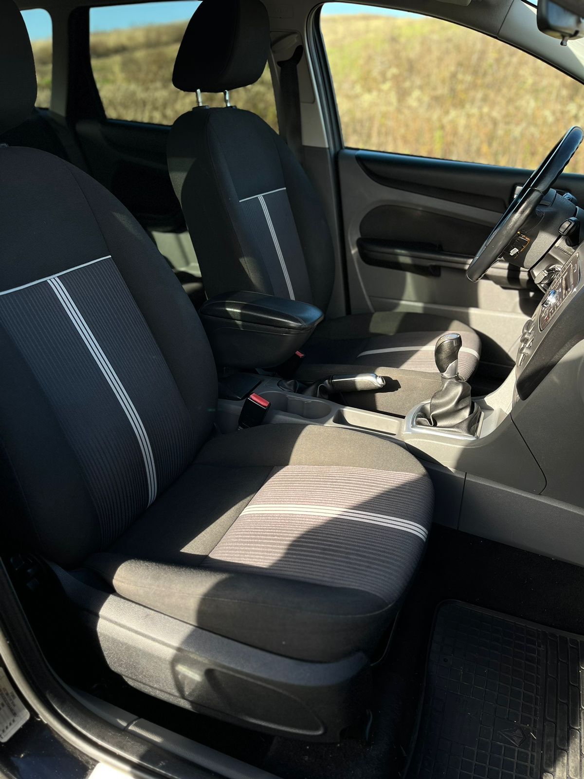 Продаж Ford focus