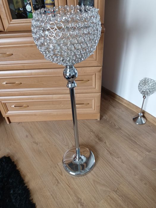 Bardzo duży świecznik można dać świece lub lampki