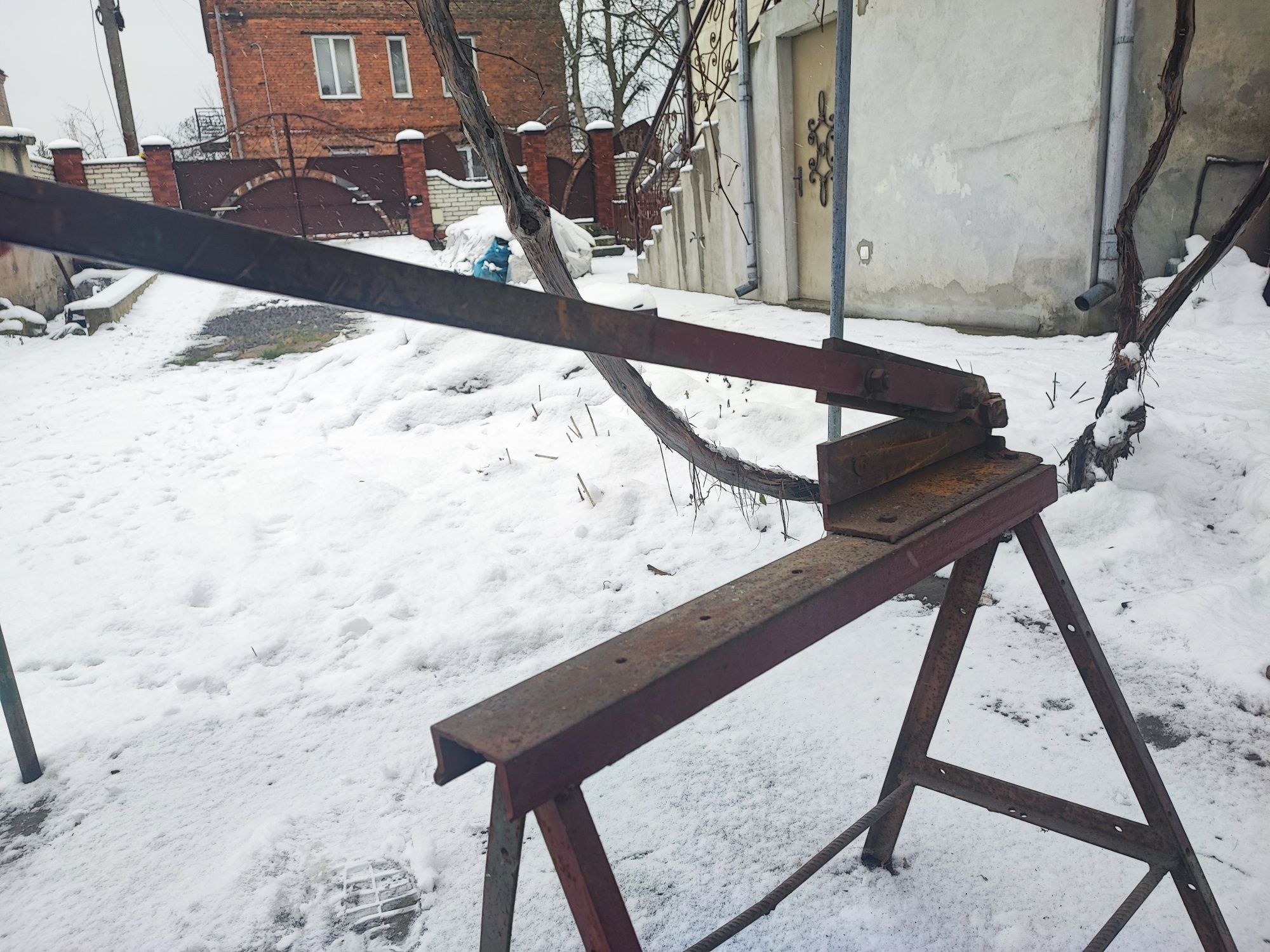 Ножиці для  металу. Гільйотина для бляхи