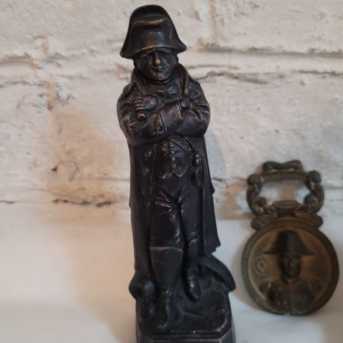Zestaw Figurka, popiersie, otwieracz, Napoleon Bonaparte